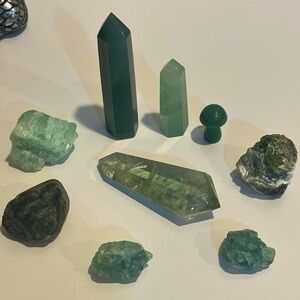 💚 WOW 💚 SET of 9 Green Crystals Emerald, Peridot, Amethyst, Aventurine & MORE!
